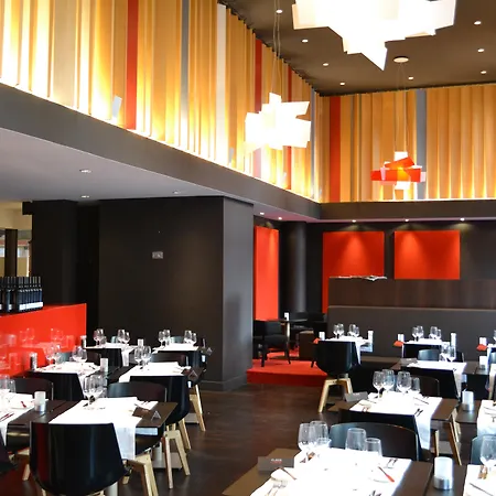 Crowne Plaza By Ihg Szálloda 4*