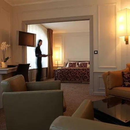 Szálloda Crowne Plaza By Ihg 4*