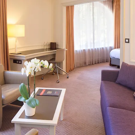 Hotel Crowne Plaza By Ihg 4*