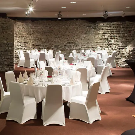 Crowne Plaza By Ihg 4*